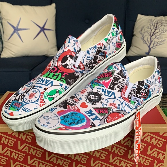VANS WMNS CLASSIC SLIP-ON VANS MASH UP STICKERS/TRWHT Sneakers - Picture 2 of 16